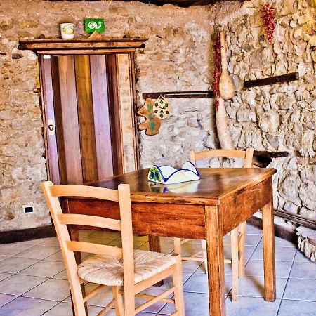 Bed and Breakfast La Chiocciola à Trentinara Extérieur photo