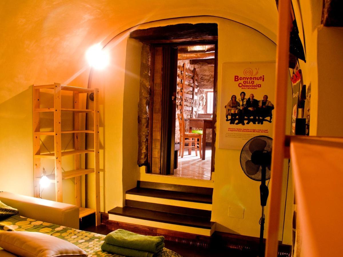 Bed and Breakfast La Chiocciola à Trentinara Extérieur photo