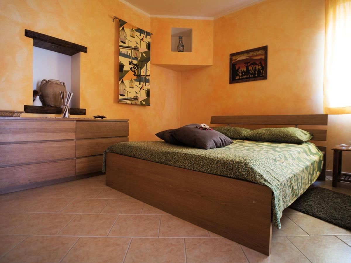 Bed and Breakfast La Chiocciola à Trentinara Extérieur photo